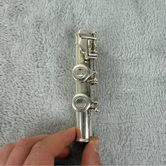 Yamaha Advantage Silver 200AD Flute and Cleaning Rod with Original Case - Picture 11 of 16